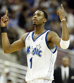 员显得尤为 员显得尤为